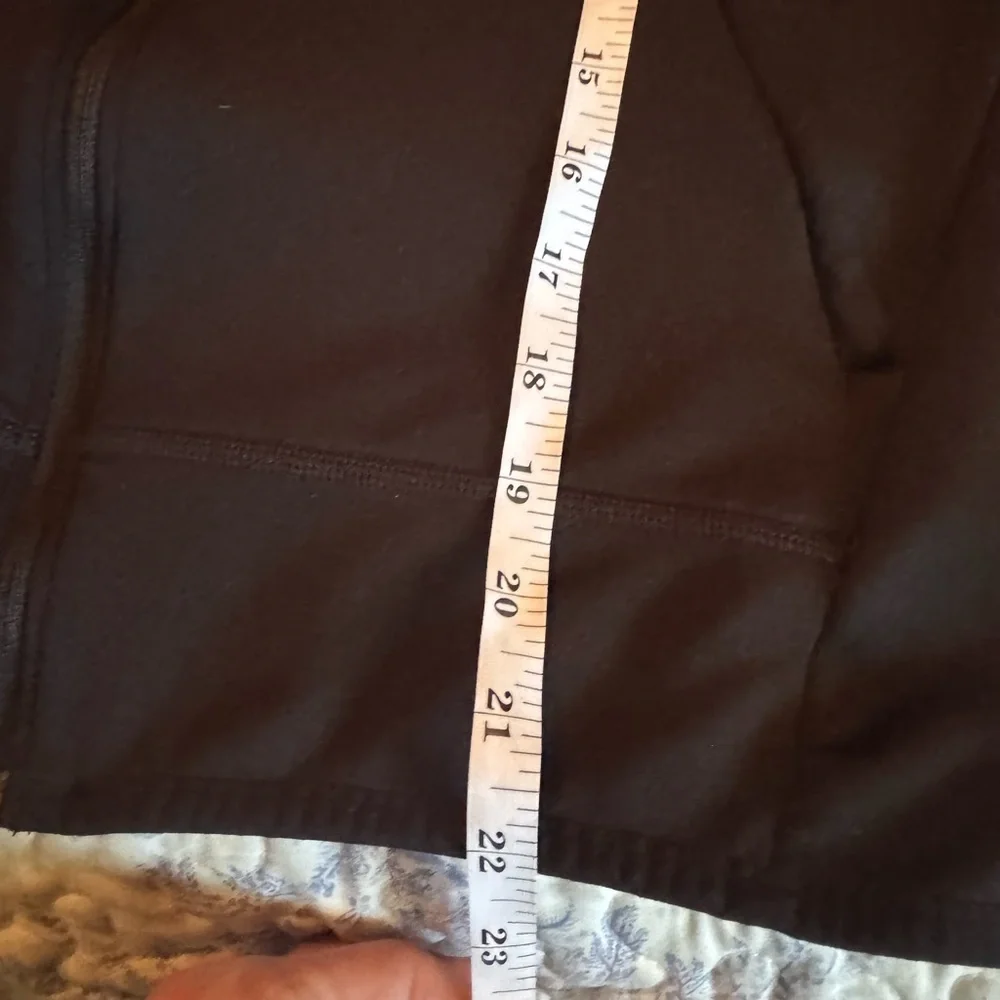 The North Face Women's Black Zip-Up jacket - Picture 6 of 8